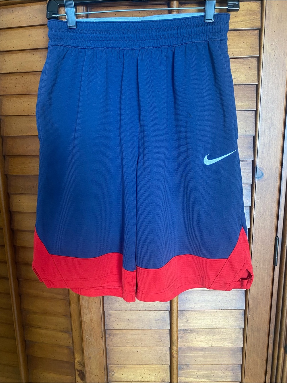 Nike Men's Navy & Red Dri-FIT Athletic Shorts Medium